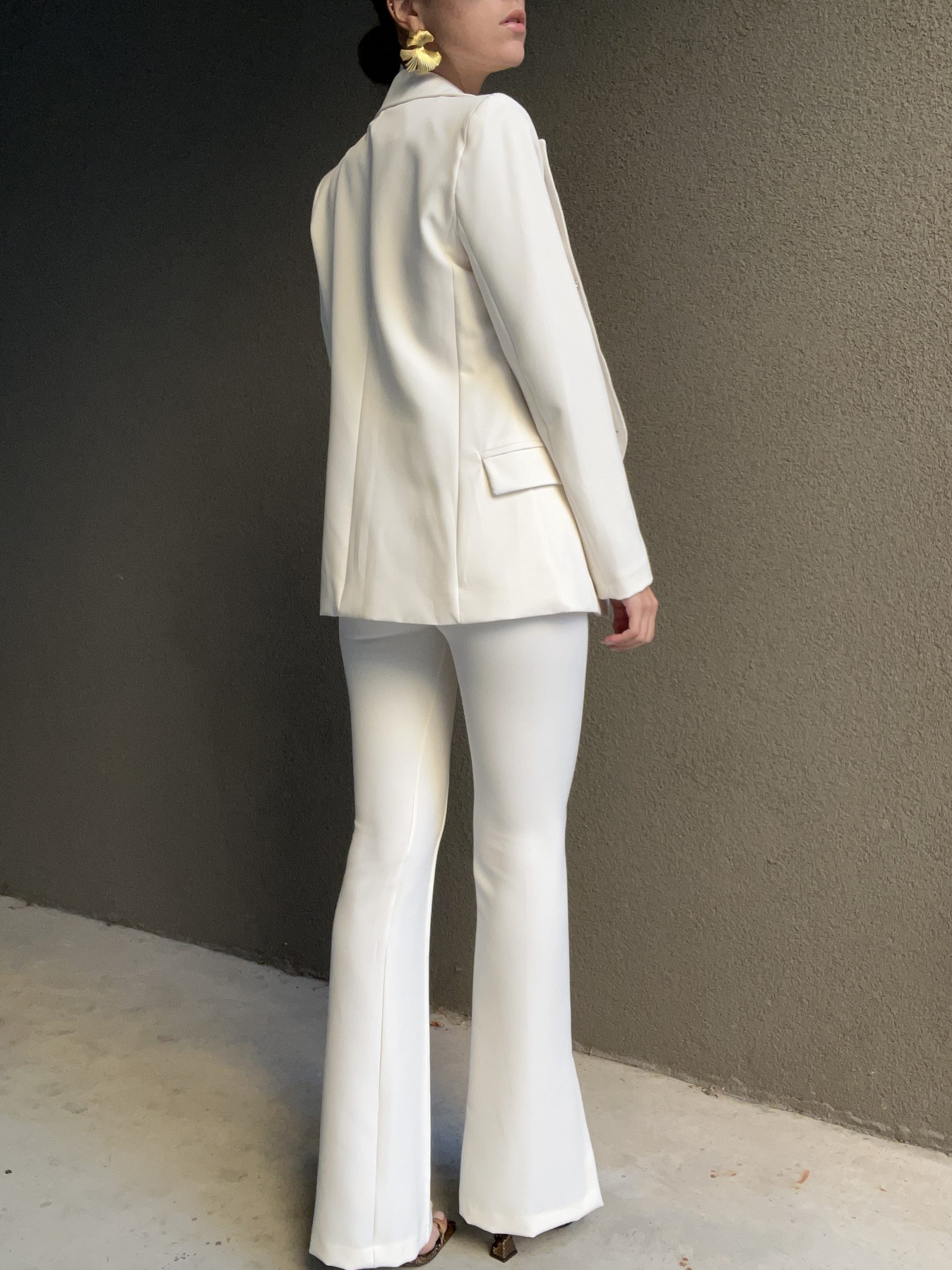 23D45DA8-C4F6-4928-BECB-035A5F99968E