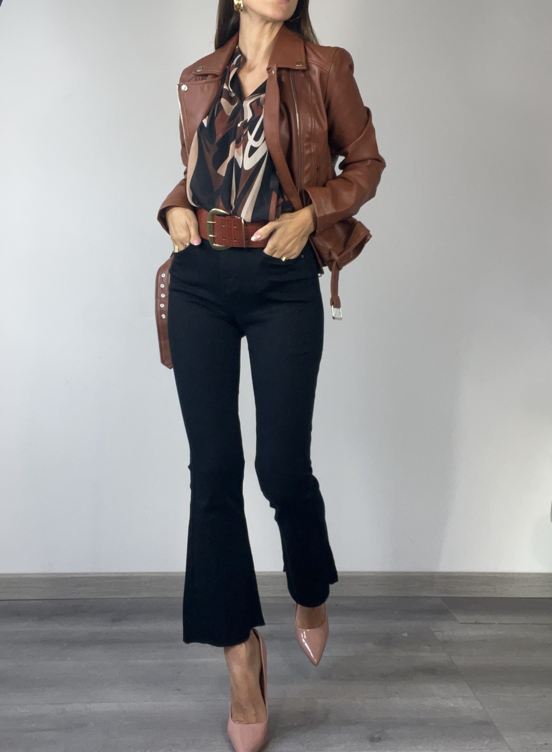 3FEB101E-0B53-4945-825D-96F322FA40EB